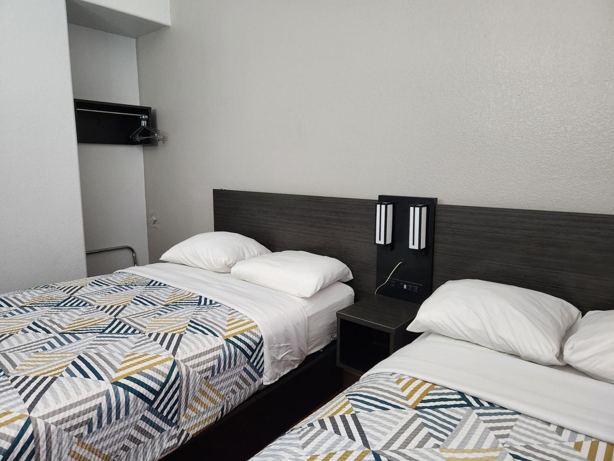Baymont By Wyndham San Antonio Airport Hotel Exterior photo