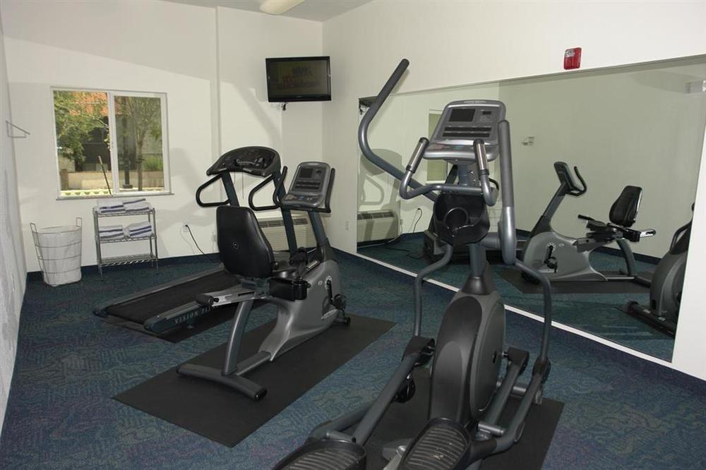 Baymont By Wyndham San Antonio Airport Hotel Facilities photo
